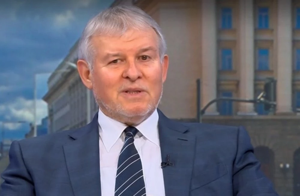 Лидерът на СДС Румен Христов: Ние стоим зад Митов и няма да му поискаме оставката