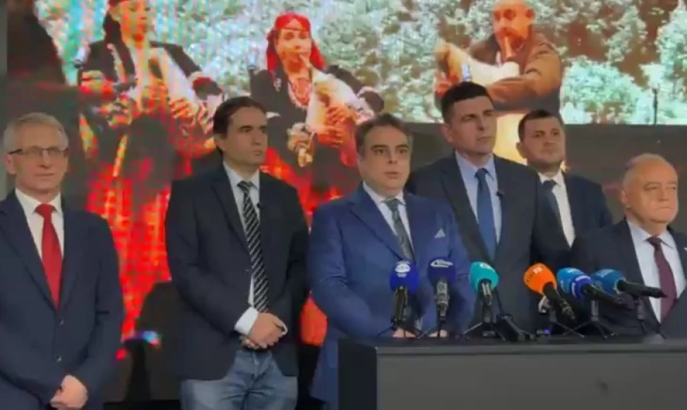 ПП-ДБ поиска оставката на правителството тази седмица