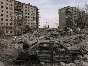 Русия твърди, че е превзела украинските Покровск и Вовчанск