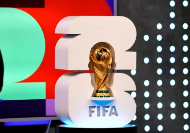 Андреа Бочели, Никол Шерцингер и Роби Уилямс ще пеят на жребия за Мондиал 2026