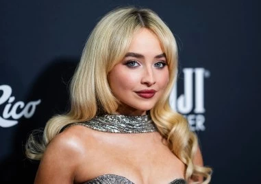 Поп звездата Сабрина Карпентър поиска от Белия дом да спре да използва нейната музика