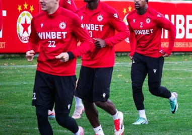 ЦСКА без двама срещу Локо