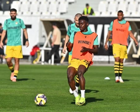 Ботев без основен играч за мача с Локо София