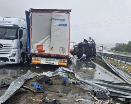 Двама души са загинали при катастрофи в страната през изминалото денонощие