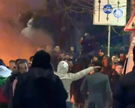 Трафик на бежанци, шофиране след дрога: Криминално проявени са част от задържаните за размириците в София