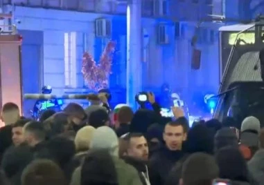 Майка на един от задържаните за размириците: Николай е бил бит, упражнено му е полицейско насилие