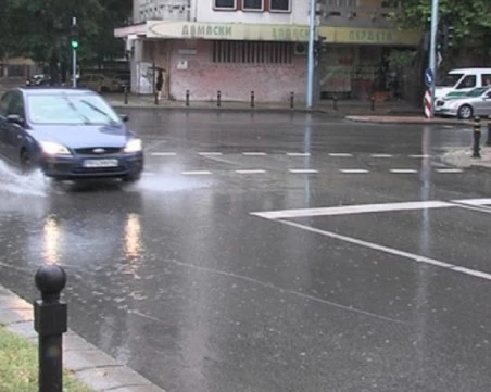 Облачно и с краткотрайни превалявания днес в Пловдив