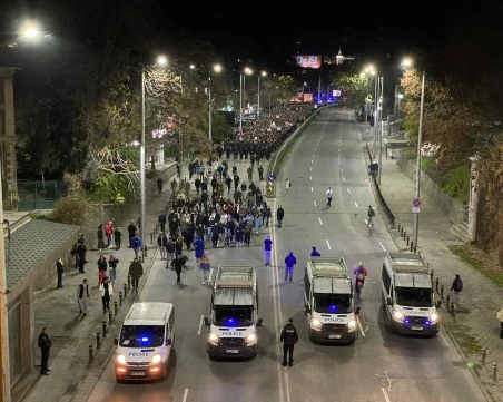 С чужда пита помен! ФБ групи канят със снимка от митинга срещу правителството, протестират срещу еврото