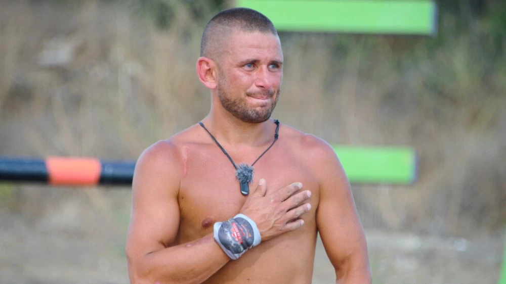 Напрегнат сблъсък сложи край на участието на Дино в 