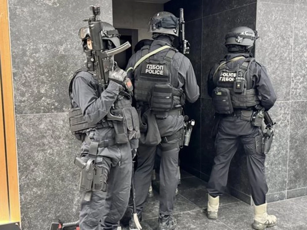 Под надзора на Европейската прокуратура ГДБОП и ДАНС удариха ДДС измамници, завлекли хазната с милиони