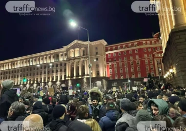 Десислава Атанасова майка на оставения в ареста след протестите Николай