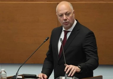 Въпроси кога ще си подаде оставката заваляха към премиера Росен