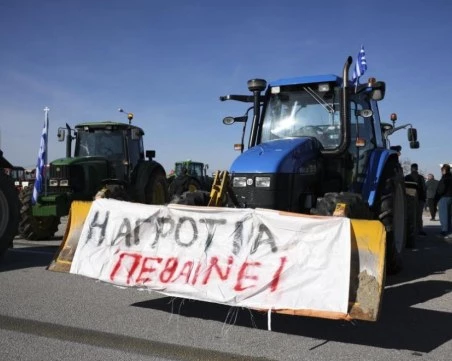 Трети ден на блокади по българо-гръцката граница