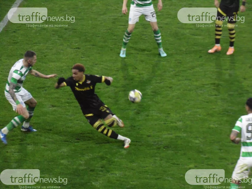 Вижте съставите на Ботев и Локомотив София