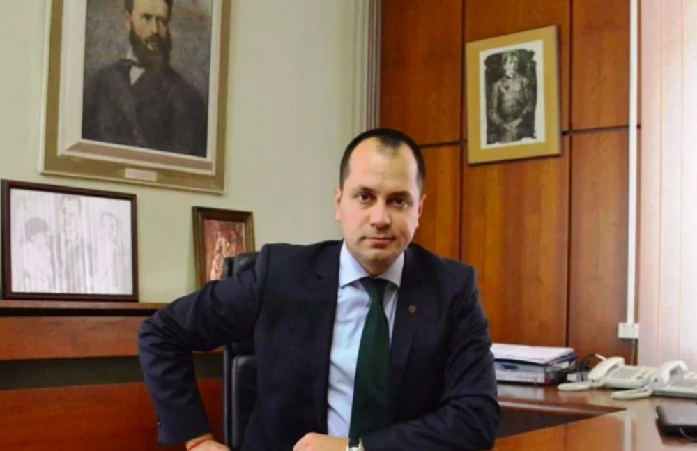 Кметът на Враца завежда дело срещу протестиращи заради тормоз над семейството му