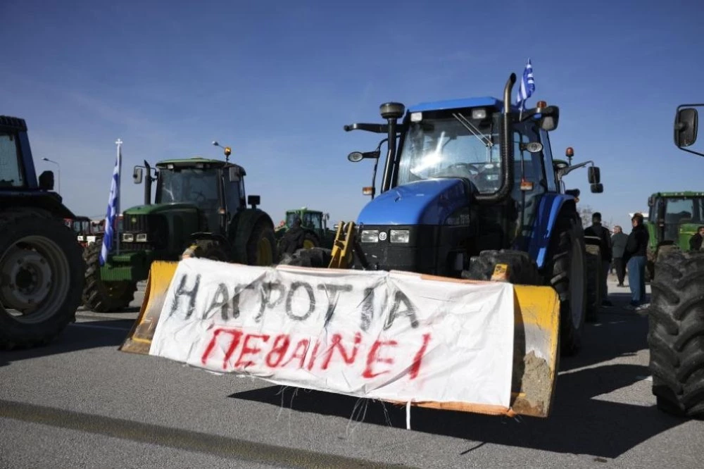 Трети ден на блокади по българо-гръцката граница
