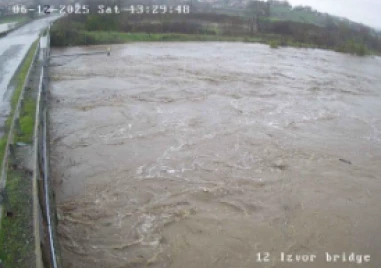 Реките Факийска и Хурдере в Бургаско преляха а това принуди кметът