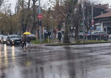 През нощта ще бъде облачно и на места в Централна