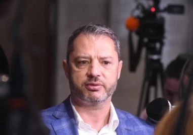 Делян Добрев: Новият бюджет отговаря на очакванията на протестиращите и бизнеса