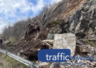 Проходът Кърнаре–Троян е напълно затворен за движение и в двете