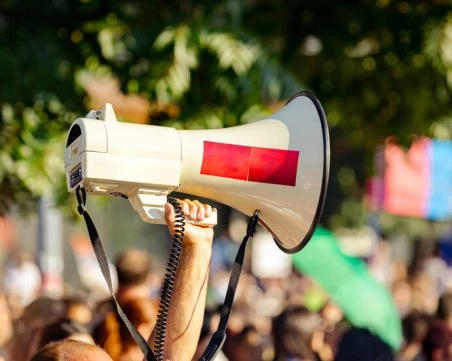 В два последователни дни ПП-ДБ и 