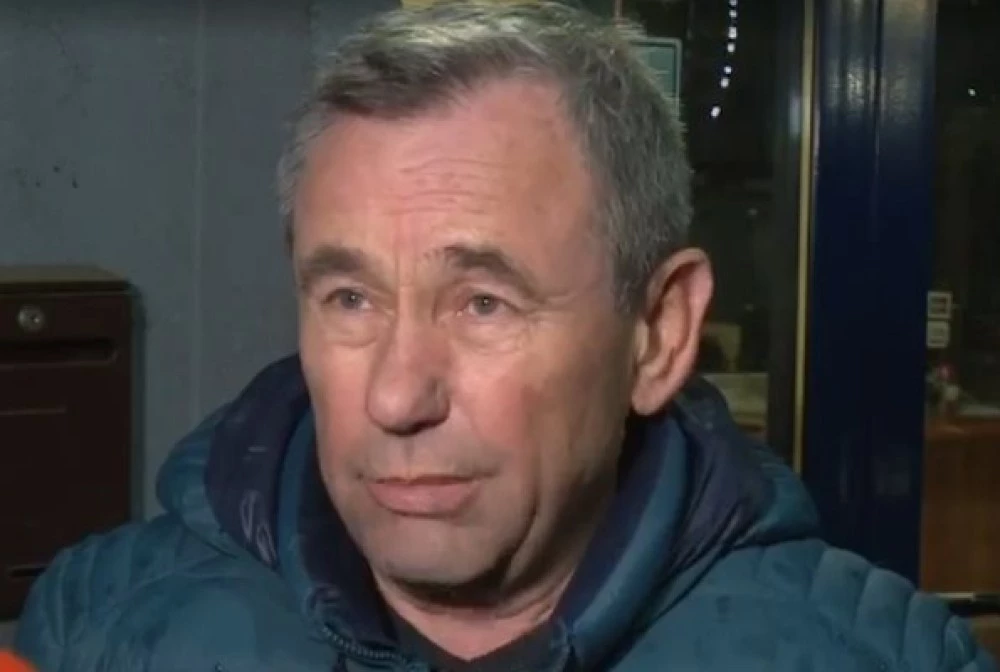 Вицеадмирал Николов: Евакуирахме трима от заседналия танкер край Ахтопол