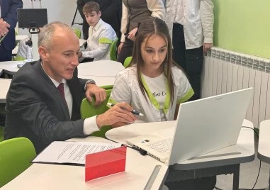 С ново и модерно пространство за практическа работа вече разполагат