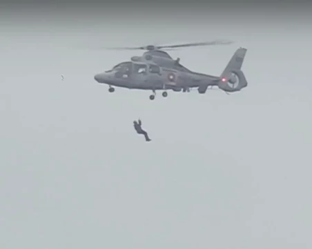 Гроздан Караджов: Корабът 