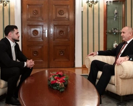 Радев към Насар: Истинският триумф изисква себеотрицание и много труд