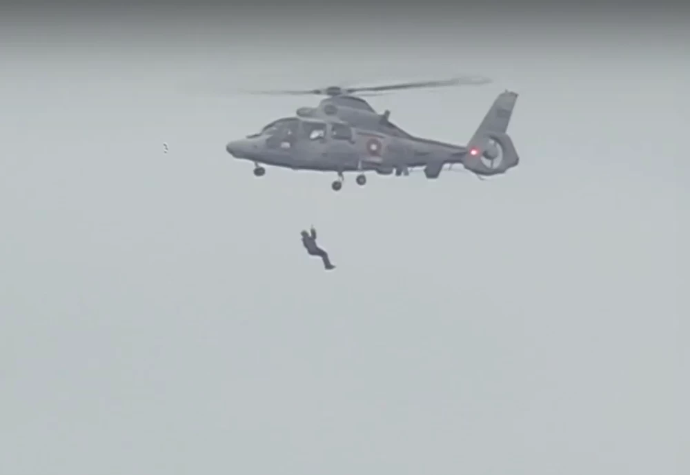 Нова евакуация от танкера, блокиран в български води