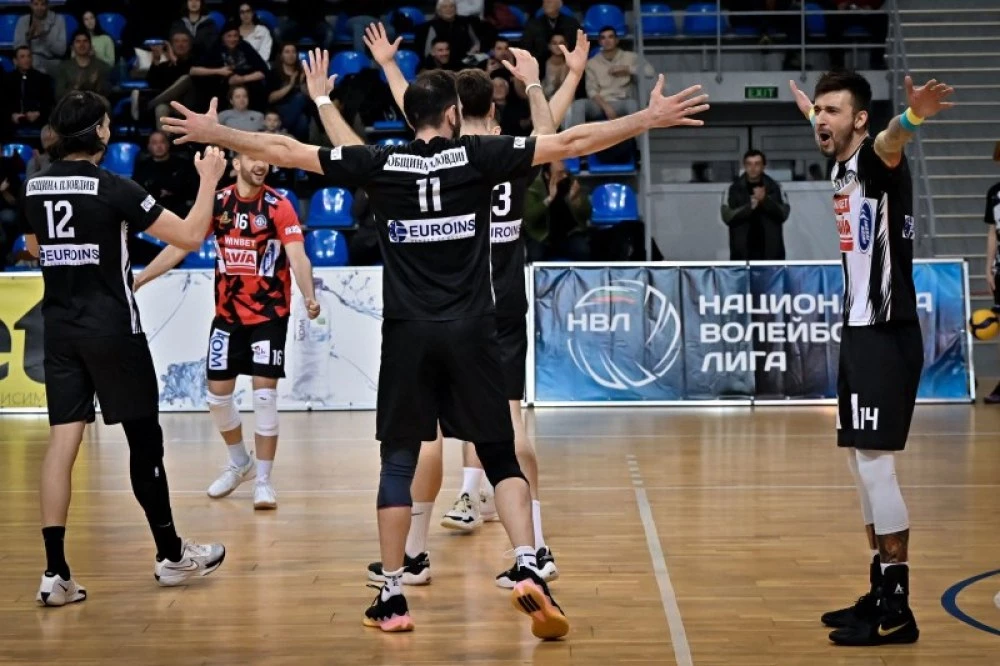 Волейболистите на Локомотив стартират европейското си участие