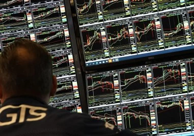 Уолстрийт откри предимно с растеж