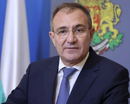 Министър Гуцанов: Поех ангажимент и той е факт – вдигаме средствата за майките