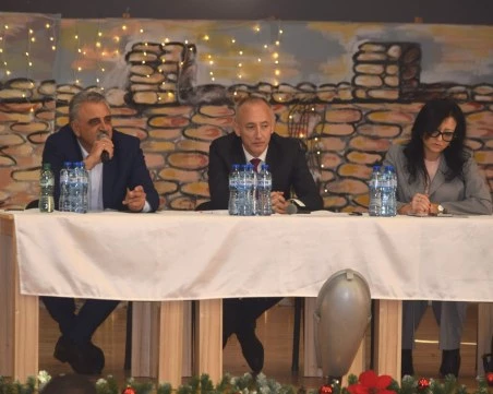 Министър Вълчев обсъди с учители и директори от Община Марица проблеми и бъдещи приоритети в образованието