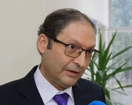 Пловдивски лекар: Днес е денят, в който човечеството победи една от най-смъртоносните болести