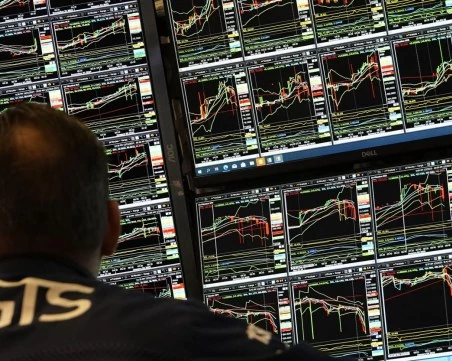 Уолстрийт откри предимно с растеж