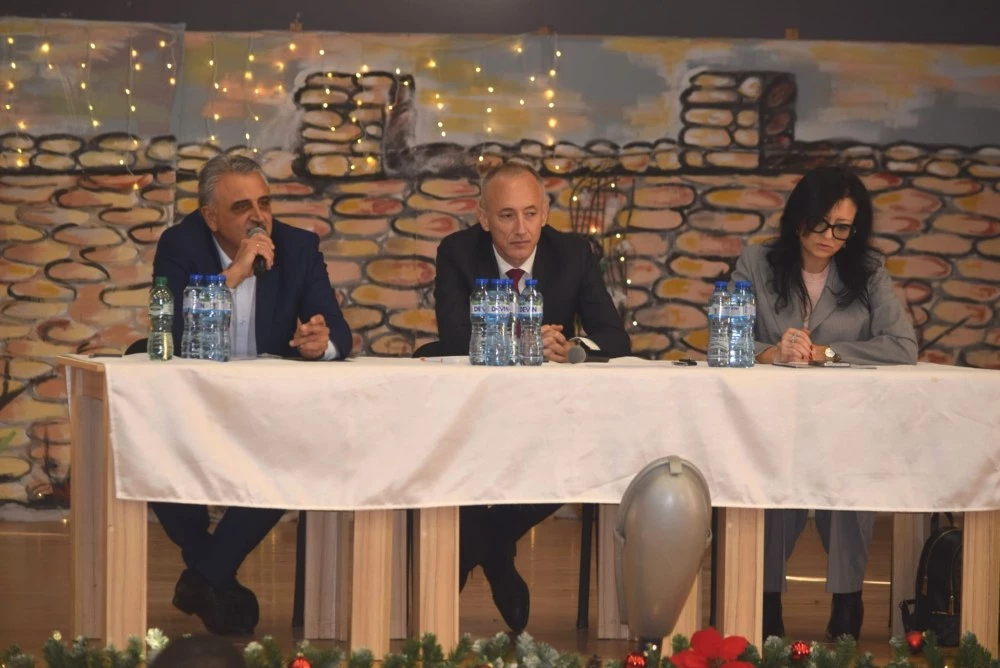 Министър Вълчев обсъди с учители и директори от Община Марица проблеми и бъдещи приоритети в образованието