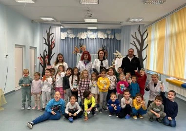 Десетки образователни уроци вече са проведени в детски градини и