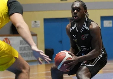 Отборът на Локомотив Пловдив победи с 91 75 Спартак Плевен