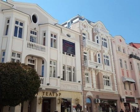 На този ден: В Пловдив е създаден първият в страната професионален театър