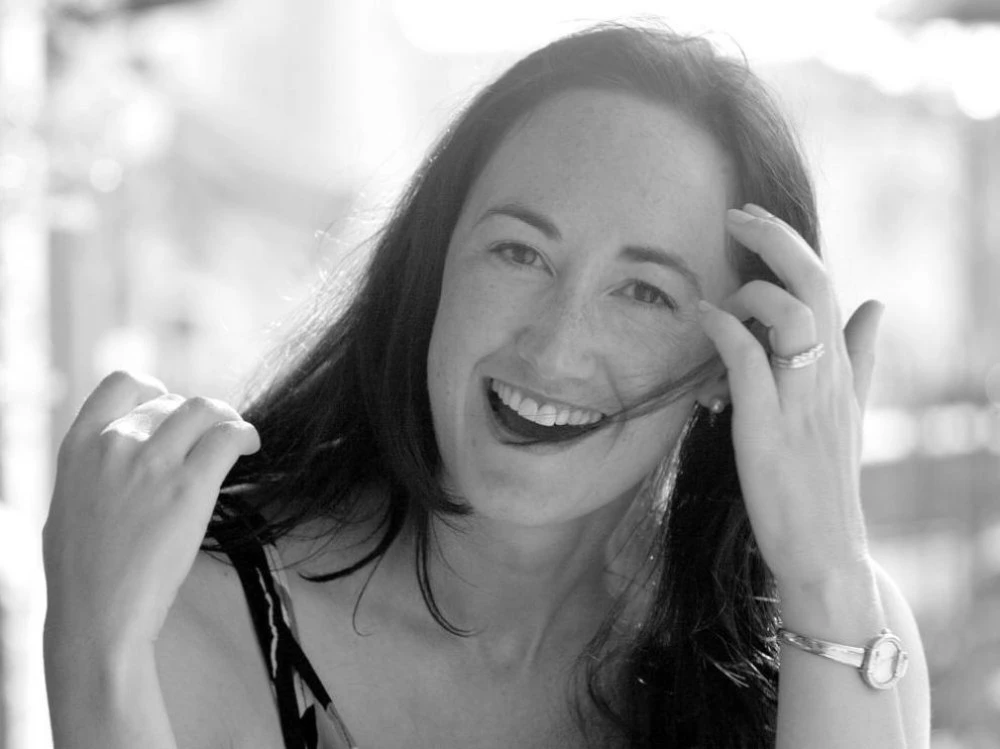 Почина писателката Софи Кинсела