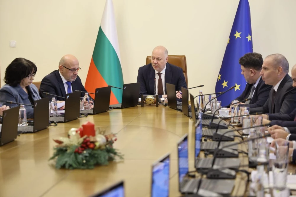 Премиерът Желязков: Демокрацията изисква да чуваме различното мнение, дори когато то не ни харесва