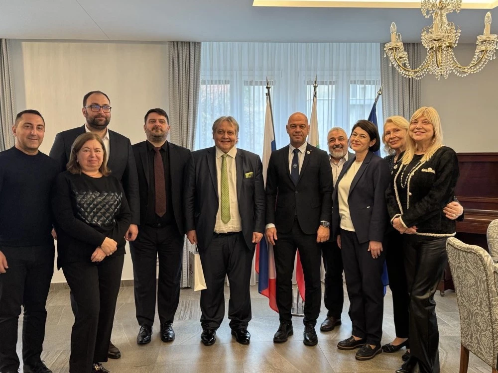 Стартират общи инициативи за популяризиране на авиолинията между Пловдив и Братислава