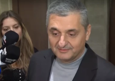 Кирил Добрев: Политически шарлатани ме карат да свалим правителство, в което до вчера искаха да участват