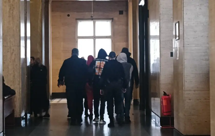 Четирима от задържаните след протеста на 1 декември в София остават зад решетките