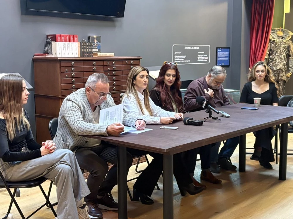 Александър Секулов: „Влюбеният дирижабъл