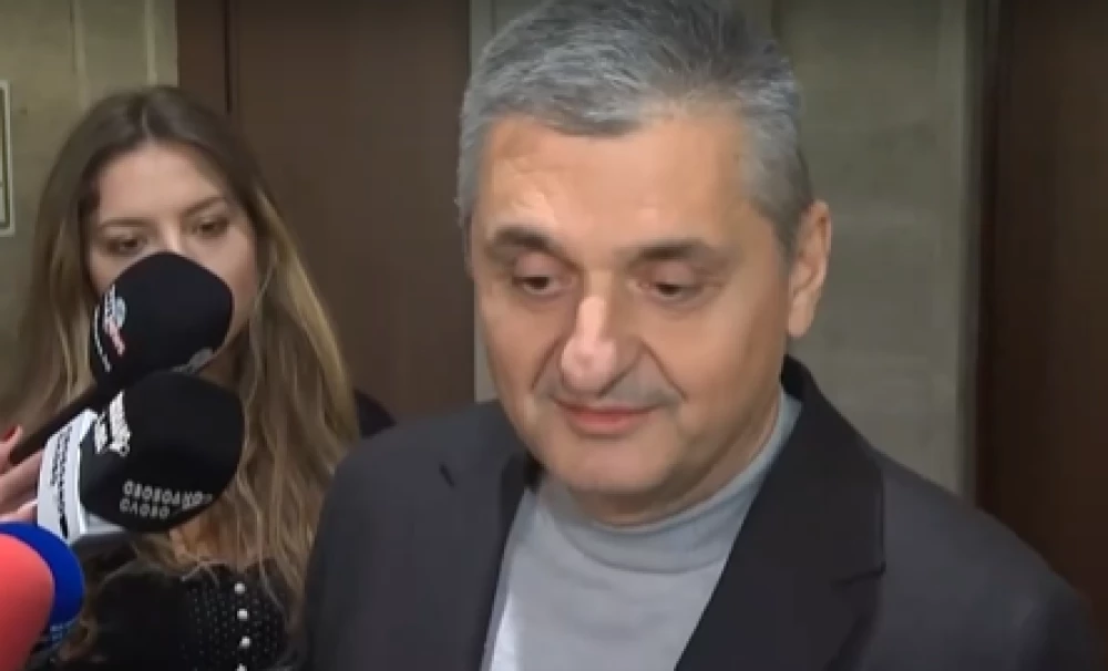Кирил Добрев: Политически шарлатани ме карат да свалим правителство, в което до вчера искаха да участват