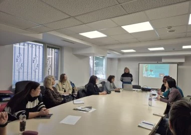 Емил Русинов домакин на съвещание по обхвата на децата в Източен