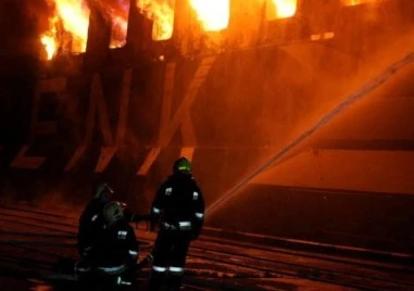 Русия удари с дрон край Одеса - гори кораб с цивилни