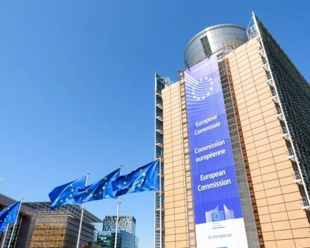 ЕК категорично: България в еврозоната от 1 януари